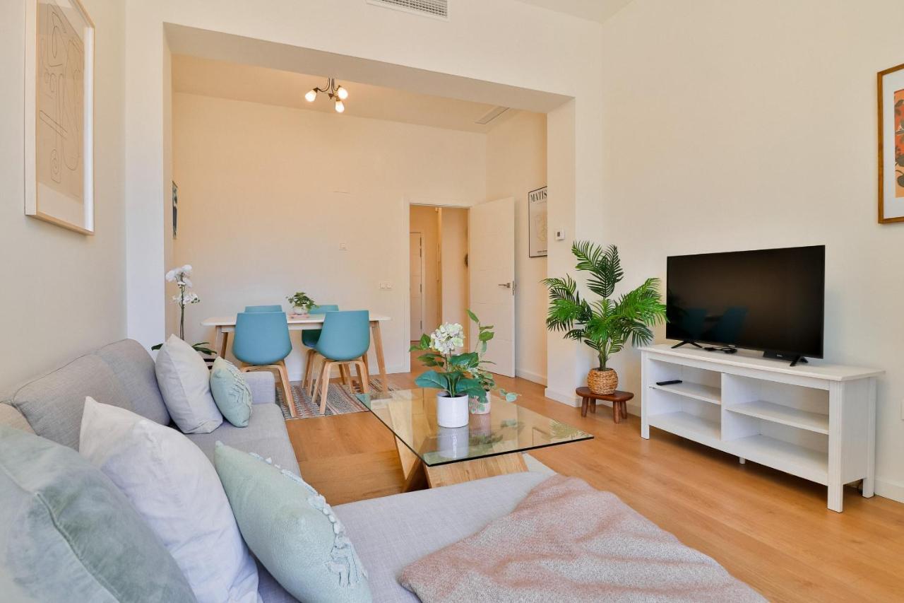 מאלגה C74 - Marvelous 3 Bedroom Apartment In Historical מראה חיצוני תמונה